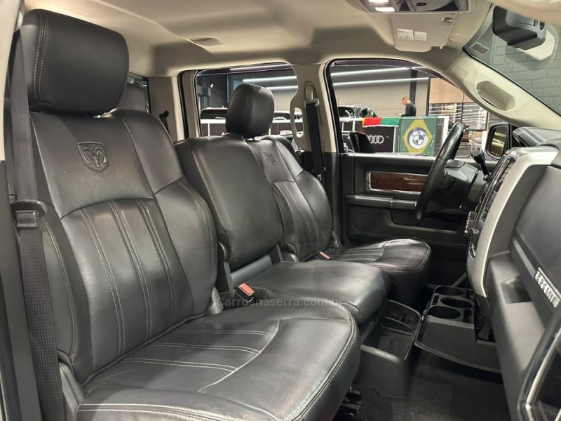 RAM 6.7 2500 LARAMIE 4X4 CD I6 TURBO DIESEL 4P AUTOMÁTICO - 2012 - CAXIAS DO SUL