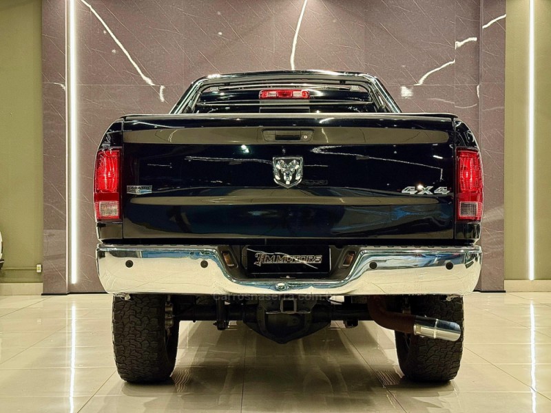 RAM 6.7 2500 LARAMIE 4X4 CD I6 TURBO DIESEL 4P AUTOMÁTICO - 2012 - CAXIAS DO SUL