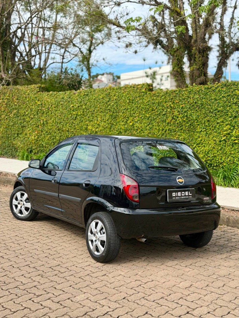 CELTA 1.0 MPFI SPIRIT 8V FLEX 4P MANUAL - 2015 - VENâNCIO AIRES