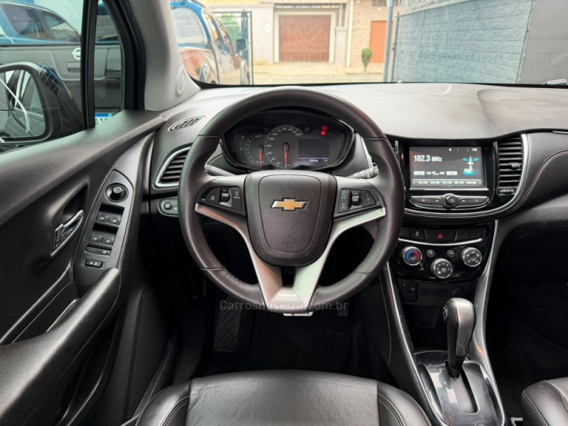 TRACKER 1.0 12V MIDNIGHT TURBO FLEX 4P AUTOMÁTICO  - 2019 - ESTâNCIA VELHA