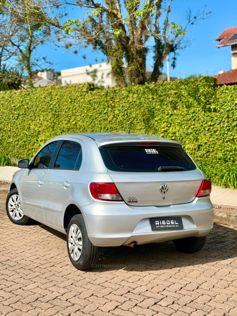 GOL 1.0 8V I-TRED FLEX 4P MANUAL - 2013 - VENâNCIO AIRES