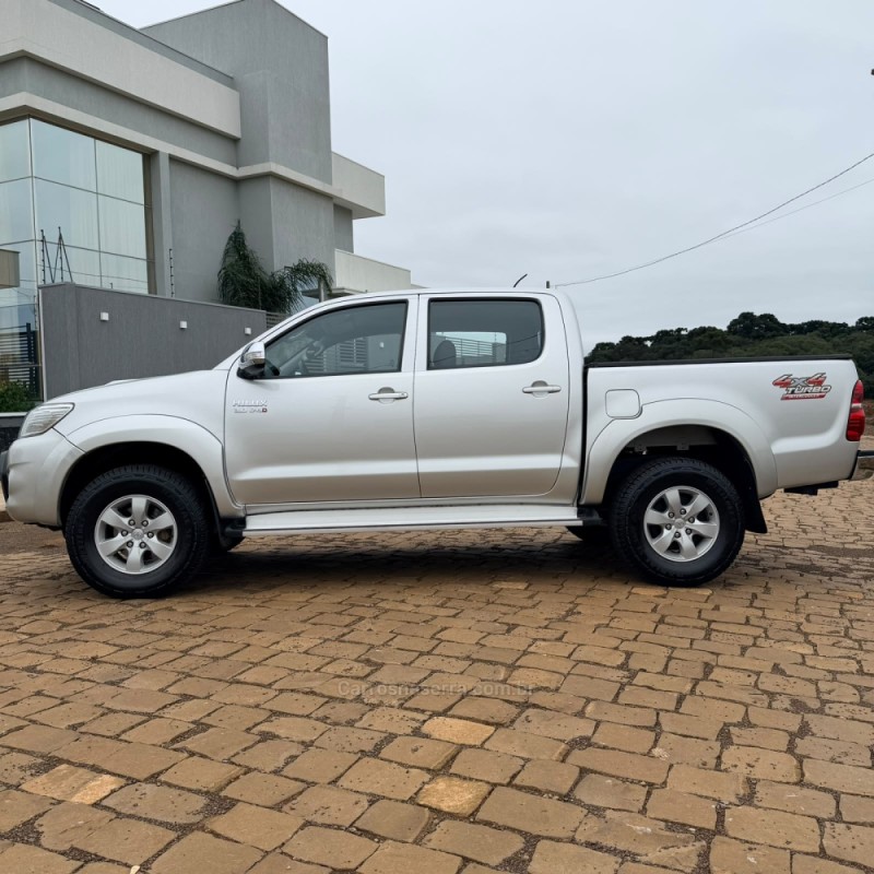 HILUX 3.0 SRV 4X4 CD 16V TURBO INTERCOOLER DIESEL 4P MANUAL - 2014 - VACARIA