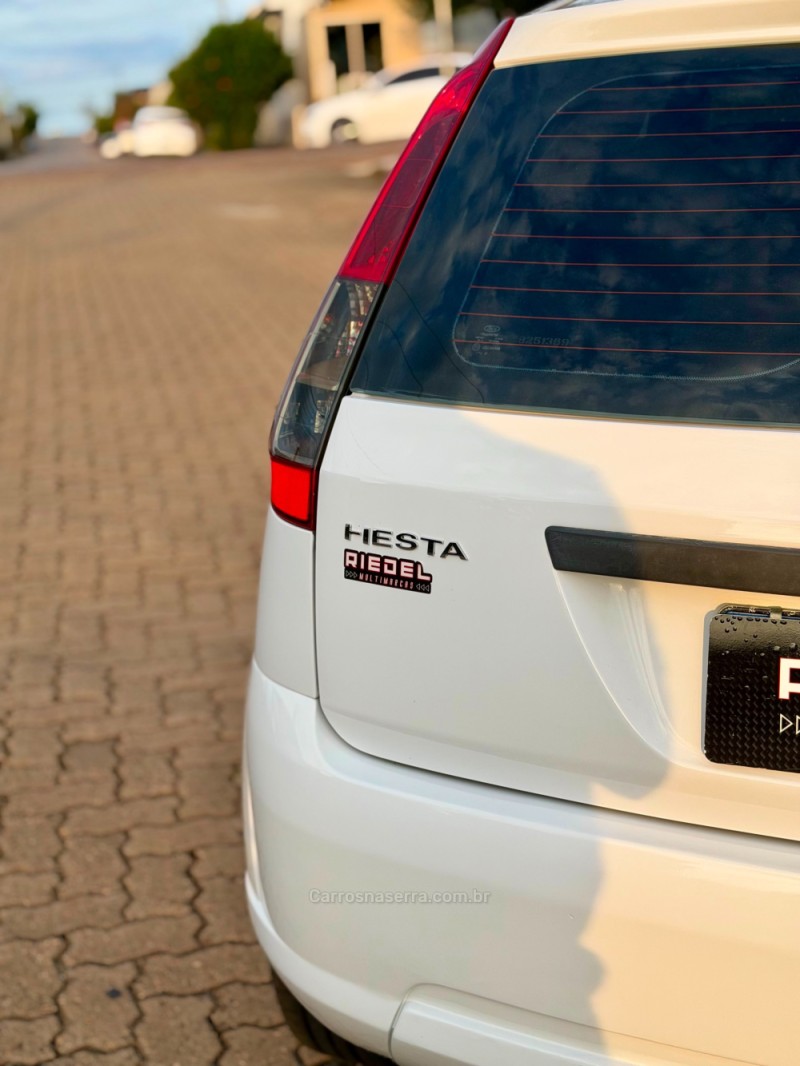 FIESTA 1.6 MPI 8V GASOLINA 4P MANUAL - 2012 - VENâNCIO AIRES