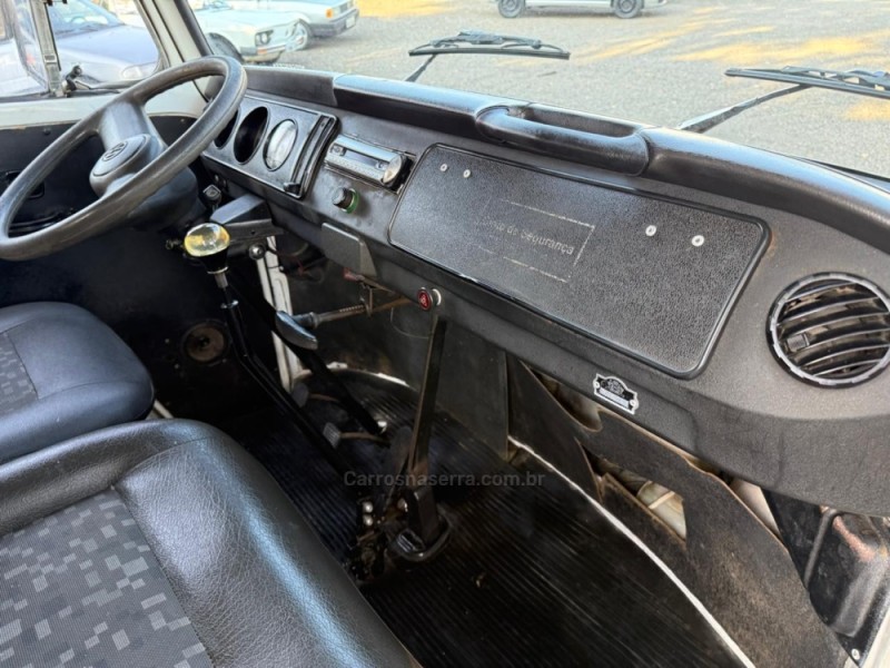 KOMBI 1.6 MI PICK-UP CS 8V GASOLINA 2P MANUAL - 1994 - IVOTI