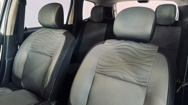 DUSTER 1.6 DYNAMIQUE 4X2 16V FLEX 4P MANUAL - 2014 - ESTâNCIA VELHA