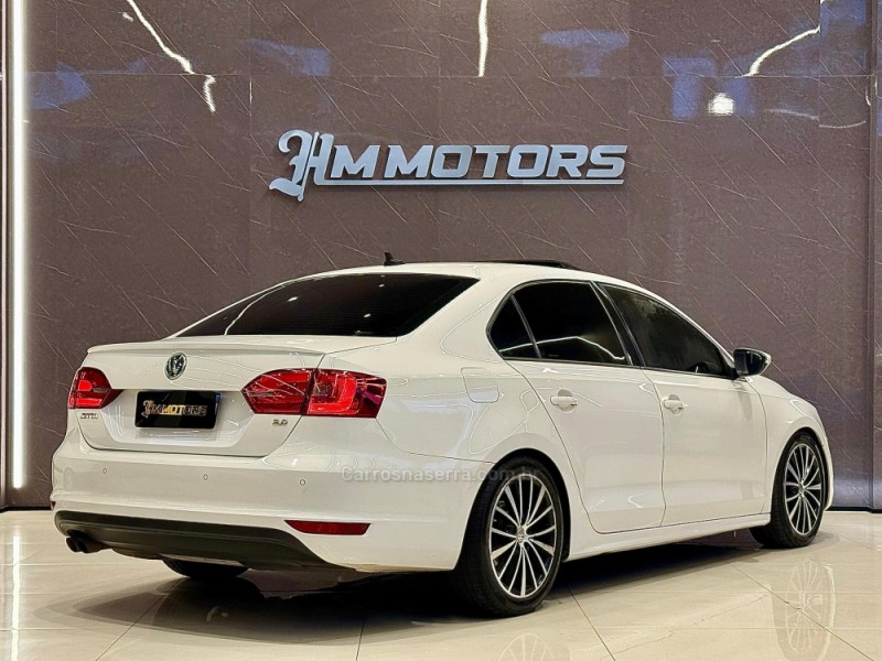 JETTA 2.0 COMFORTLINE FLEX 4P TIPTRONIC - 2013 - CAXIAS DO SUL