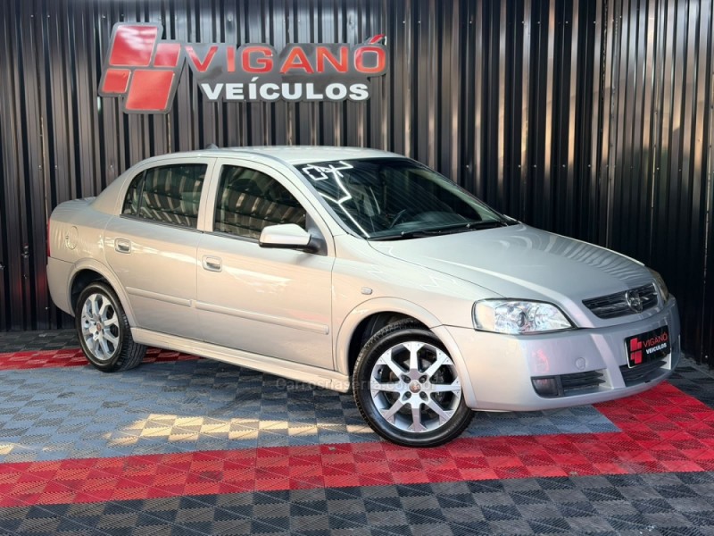 ASTRA 2.0 MPFI CD 8V GASOLINA 4P MANUAL - 2004 - CAXIAS DO SUL