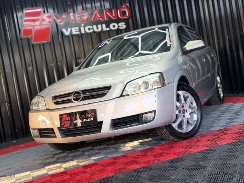ASTRA 2.0 MPFI CD 8V GASOLINA 4P MANUAL - 2004 - CAXIAS DO SUL