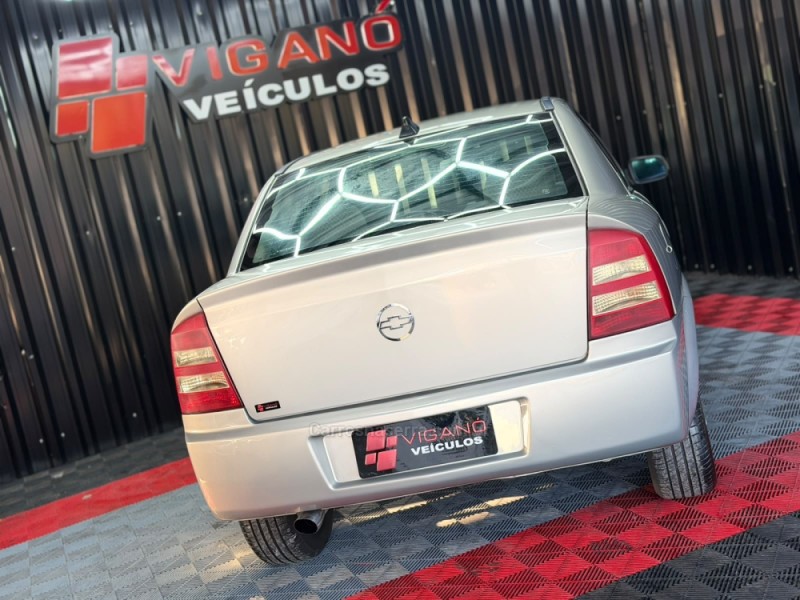 ASTRA 2.0 MPFI CD 8V GASOLINA 4P MANUAL - 2004 - CAXIAS DO SUL