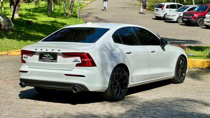 S60 2.0 T4 MOMENTUM GASOLINA 4P AUTOMÁTICO - 2020 - CAXIAS DO SUL