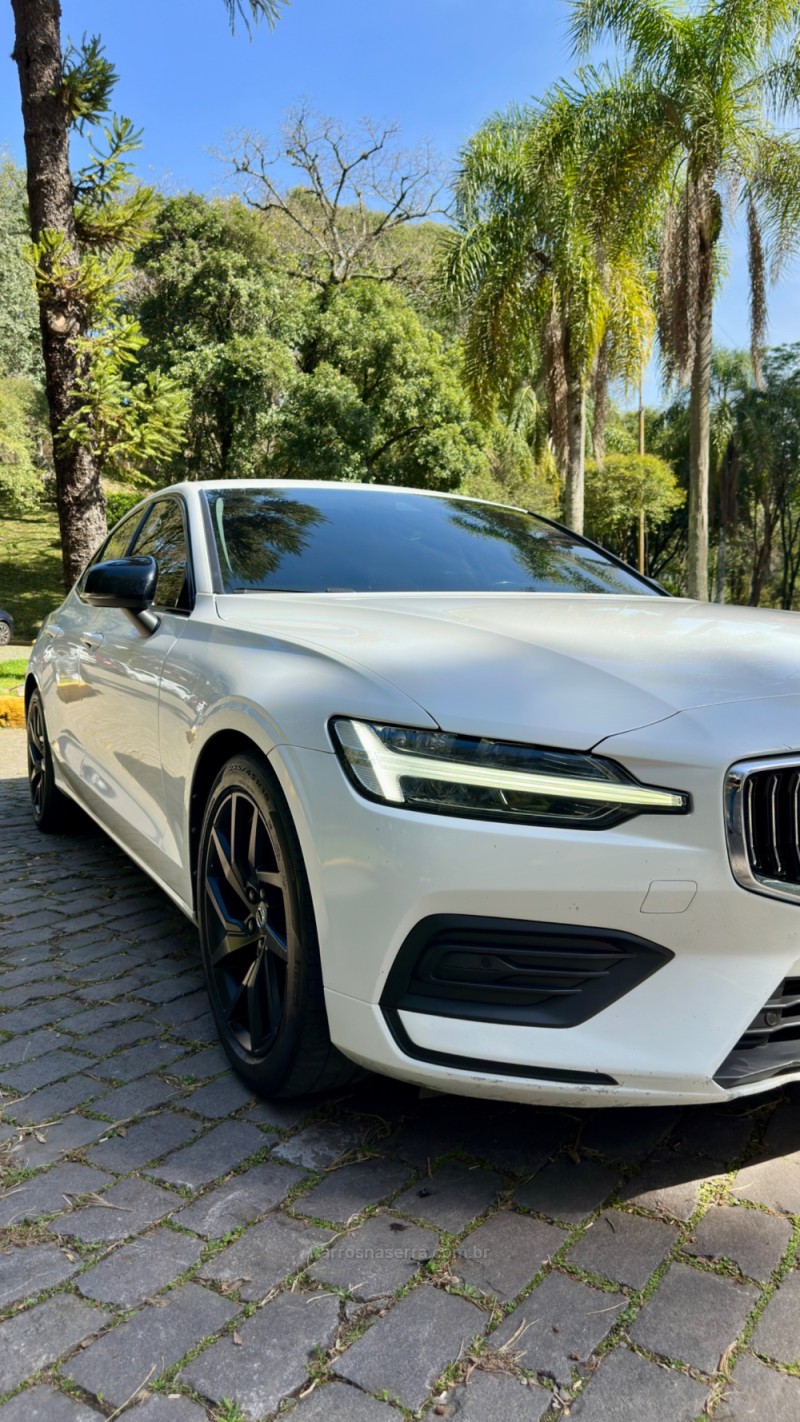 S60 2.0 T4 MOMENTUM GASOLINA 4P AUTOMÁTICO - 2020 - CAXIAS DO SUL