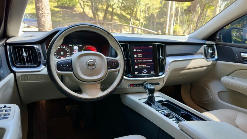 S60 2.0 T4 MOMENTUM GASOLINA 4P AUTOMÁTICO - 2020 - CAXIAS DO SUL