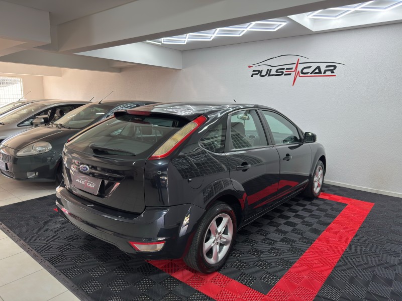 FOCUS 1.6 GLX 8V FLEX 4P MANUAL - 2011 - CAXIAS DO SUL