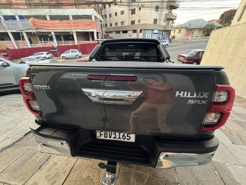 HILUX 2.8 SRX 4X4 CD 16V DIESEL 4P AUTOMÁTICO - 2023 - GARIBALDI