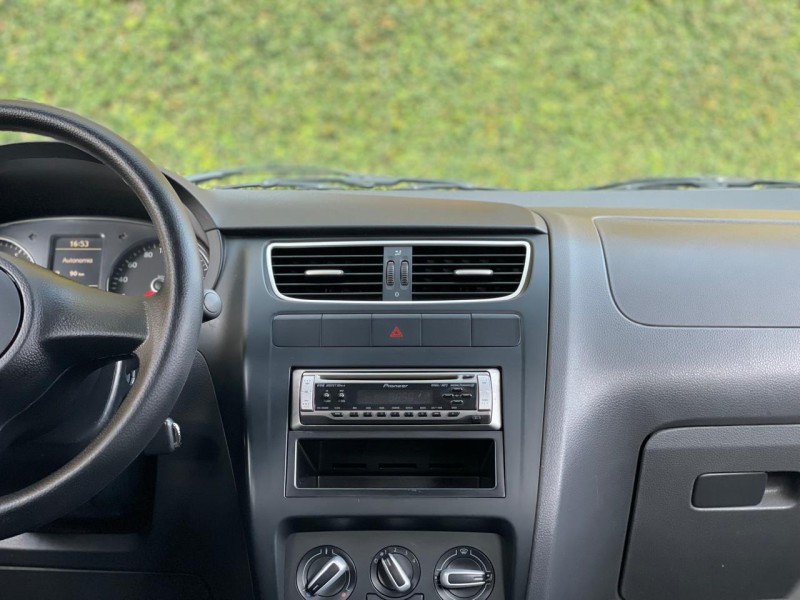 FOX 1.0 MI TREND 8V FLEX 4P MANUAL - 2011 - FARROUPILHA