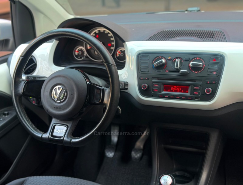 UP 1.0 CROSS 12V FLEX 4P MANUAL - 2015 - ESTâNCIA VELHA