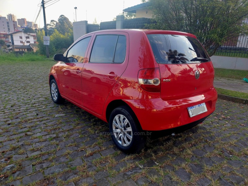 FOX 1.0 MI 8V FLEX 4P MANUAL - 2005 - CAXIAS DO SUL