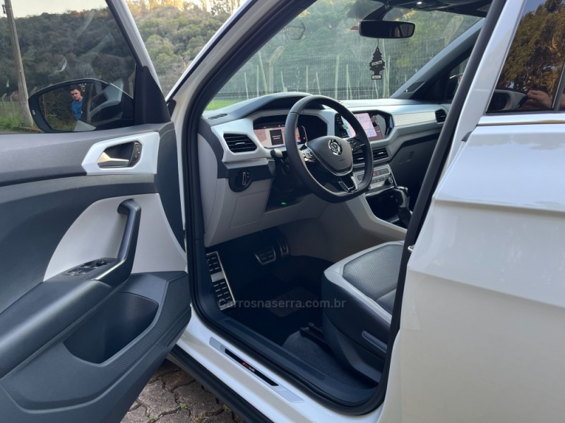 T-CROSS 1.4 HIGHLINE TSI 16V FLEX 4P AUTOMÁTICO - 2020 - NOVA BASSANO