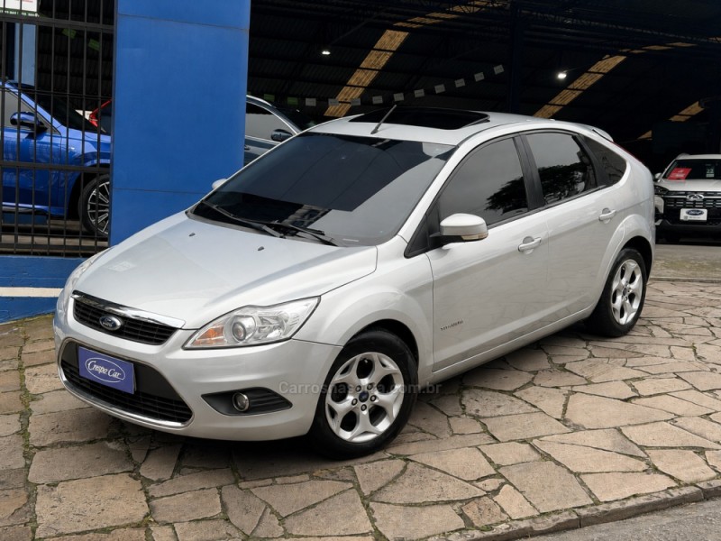 FOCUS 2.0 TITANIUM HATCH 16V FLEX 4P MANUAL - 2013 - CAXIAS DO SUL
