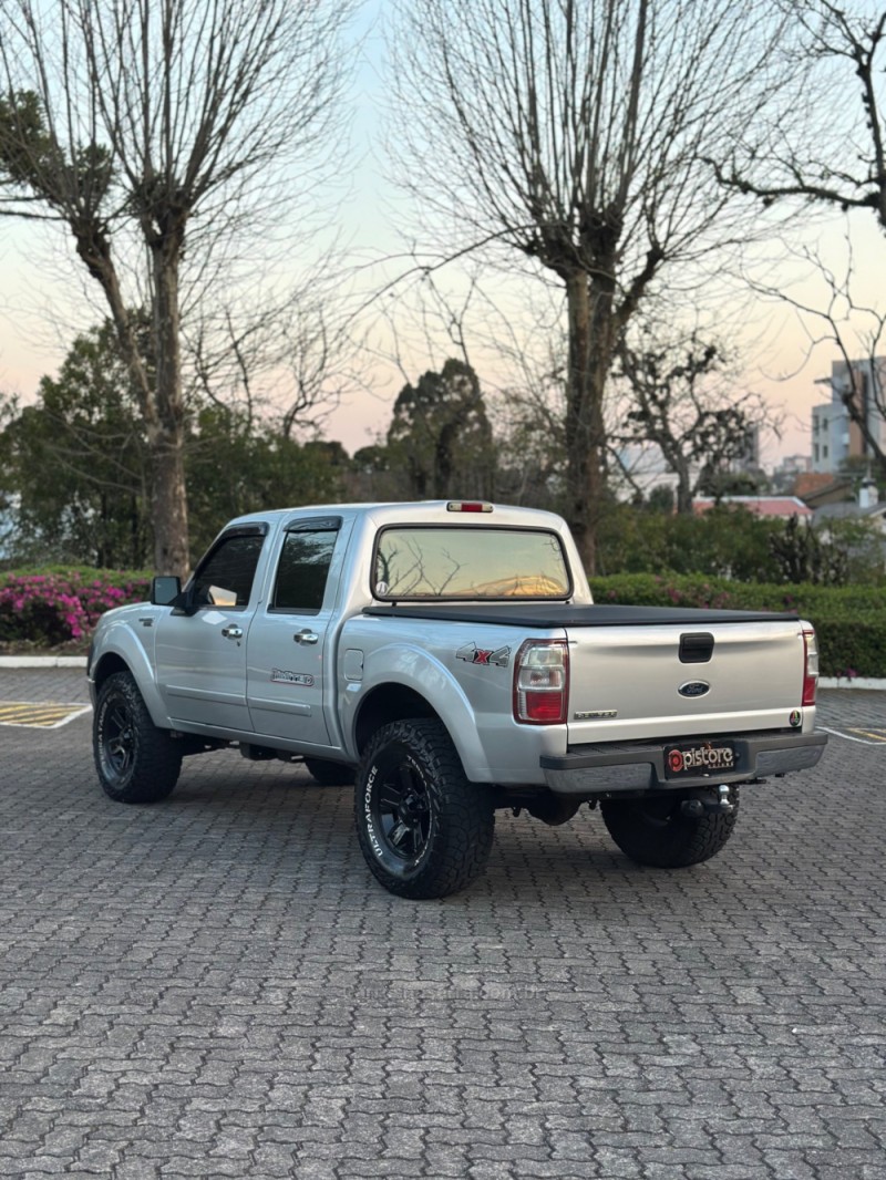 RANGER 3.0 LIMITED 4X4 CD 16V TURBO ELETRONIC DIESEL 4P MANUAL - 2012 - CAXIAS DO SUL
