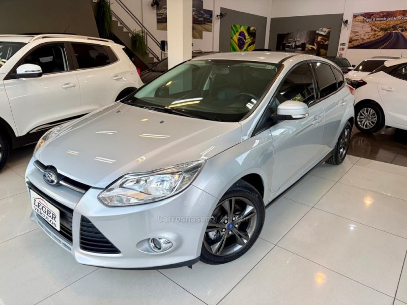 focus 1.6 se hatch 16v flex 4p automatico 2015 sao leopoldo