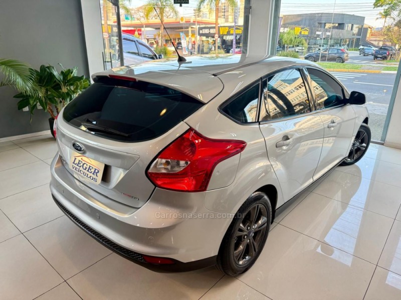FOCUS 1.6 SE HATCH 16V FLEX 4P AUTOMÁTICO - 2015 - SãO LEOPOLDO