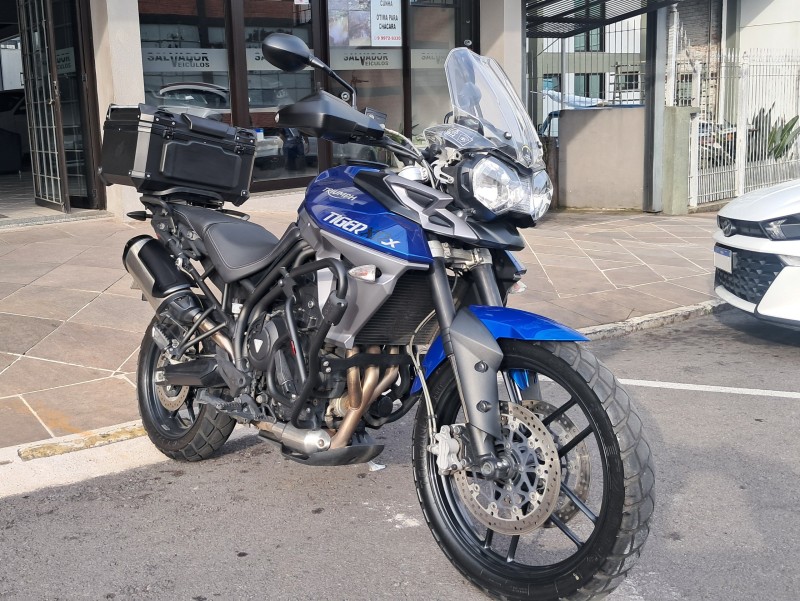tiger 800 xrx 2017 flores da cunha