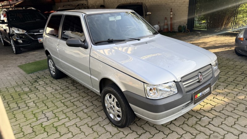 UNO 1.0 MPI MILLE FIRE ECONOMY 8V FLEX 2P MANUAL - 2012 - NOVA PETRóPOLIS