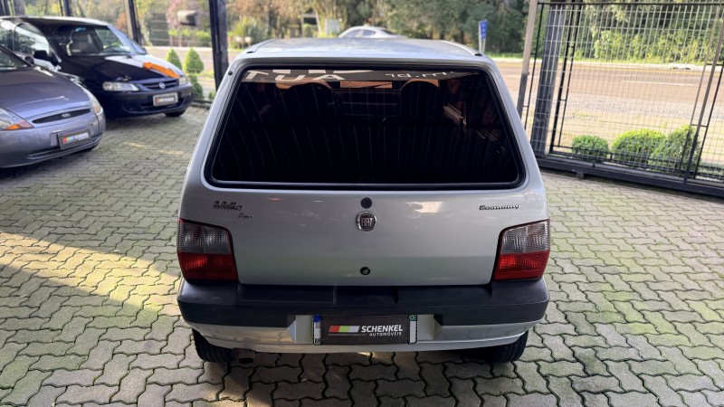 UNO 1.0 MPI MILLE FIRE ECONOMY 8V FLEX 2P MANUAL - 2012 - NOVA PETRóPOLIS