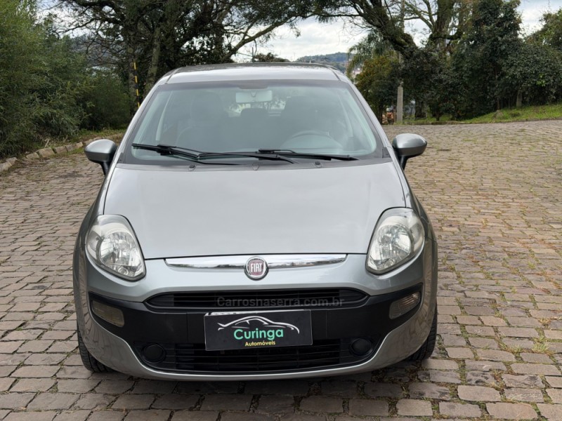 PUNTO 1.4 ATTRACTIVE 8V FLEX 4P MANUAL - 2013 - NOVA PRATA