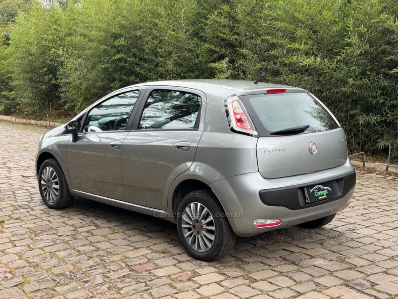 PUNTO 1.4 ATTRACTIVE 8V FLEX 4P MANUAL - 2013 - NOVA PRATA