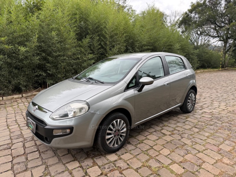punto 1.4 attractive 8v flex 4p manual 2013 nova prata