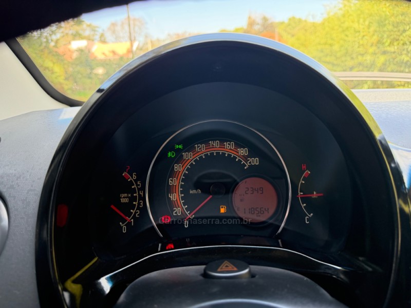 UNO 1.4 EVO WAY 8V FLEX 4P MANUAL - 2013 - NOVA PRATA