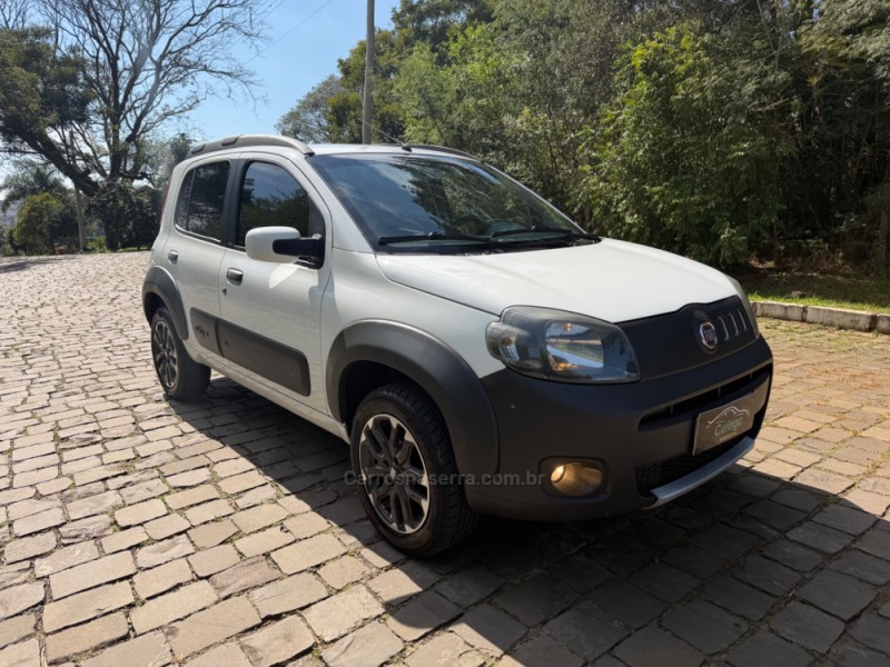 UNO 1.4 EVO WAY 8V FLEX 4P MANUAL - 2013 - NOVA PRATA