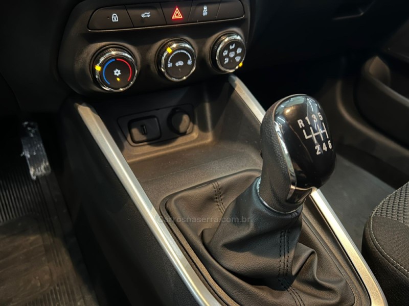 ONIX 1.0 LT 12V TURBO FLEX 4P MANUAL - 2023 - CAXIAS DO SUL