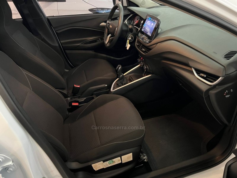 ONIX 1.0 LT 12V TURBO FLEX 4P MANUAL - 2023 - CAXIAS DO SUL