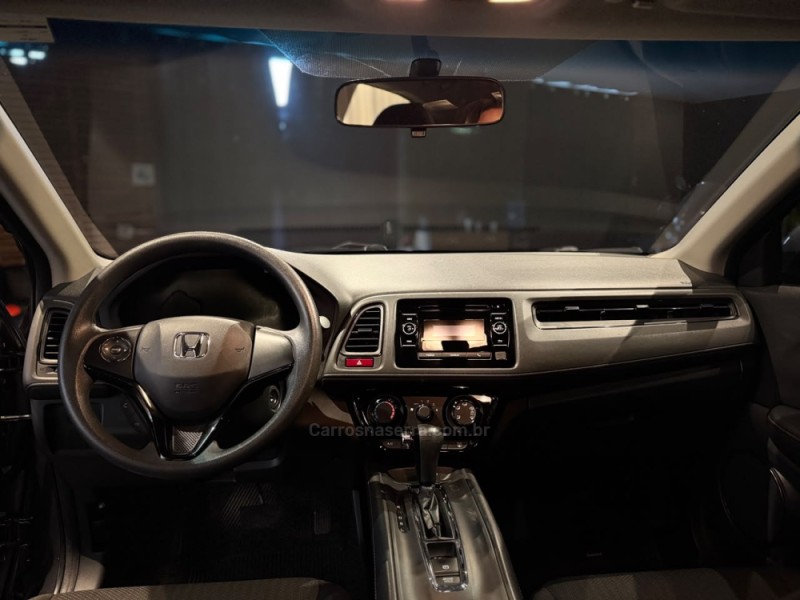 HR-V 1.8 16V FLEX LX 4P AUTOMÁTICO - 2017 - FARROUPILHA