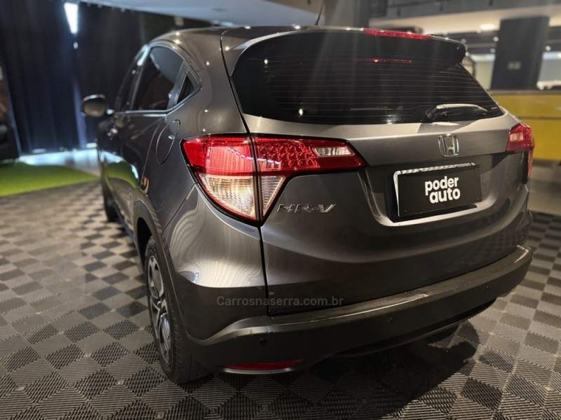HR-V 1.8 16V FLEX LX 4P AUTOMÁTICO - 2017 - FARROUPILHA