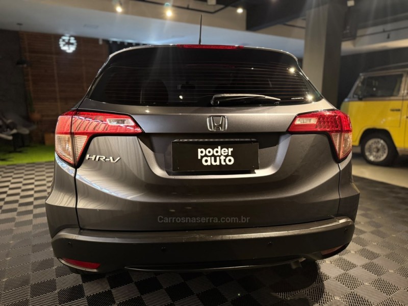 HR-V 1.8 16V FLEX LX 4P AUTOMÁTICO - 2017 - FARROUPILHA