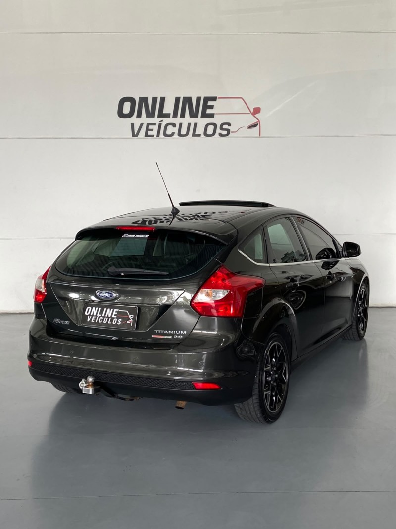 FOCUS 2.0 TITANIUM PLUS HATCH 16V FLEX 4P AUTO - 2015 - FARROUPILHA