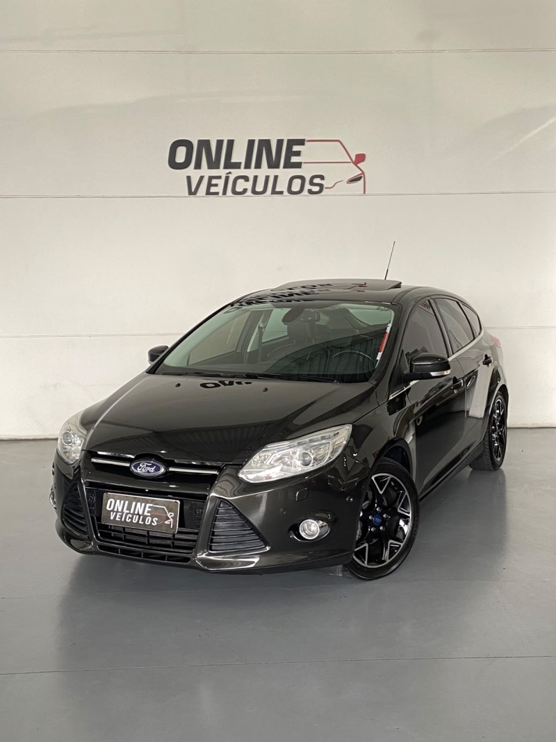 focus 2.0 titanium plus hatch 16v flex 4p auto 2015 farroupilha