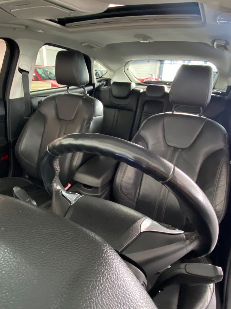 FOCUS 2.0 TITANIUM PLUS HATCH 16V FLEX 4P AUTO - 2015 - FARROUPILHA