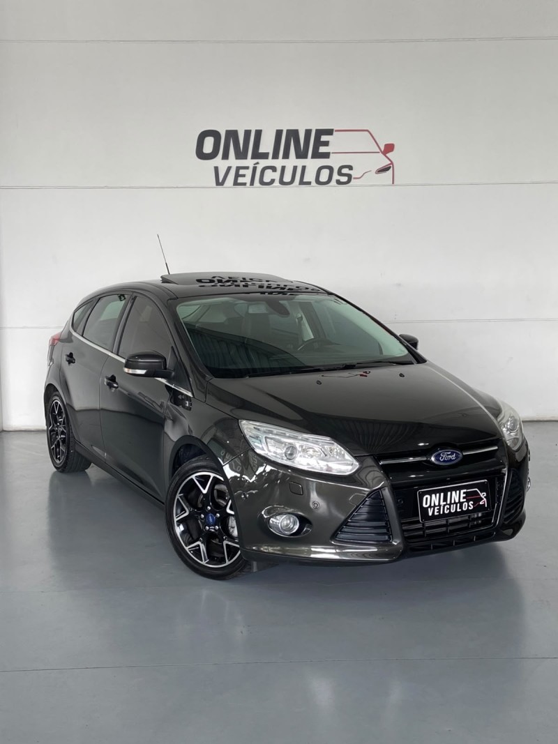 FOCUS 2.0 TITANIUM PLUS HATCH 16V FLEX 4P AUTO - 2015 - FARROUPILHA