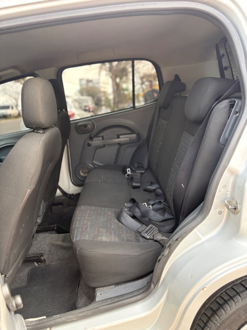 UNO 1.0 EVO VIVACE 8V FLEX 4P MANUAL - 2014 - FARROUPILHA
