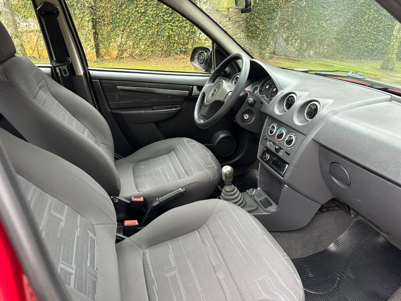 PRISMA 1.4 MPFI MAXX 8V FLEX 4P MANUAL - 2011 - CAXIAS DO SUL