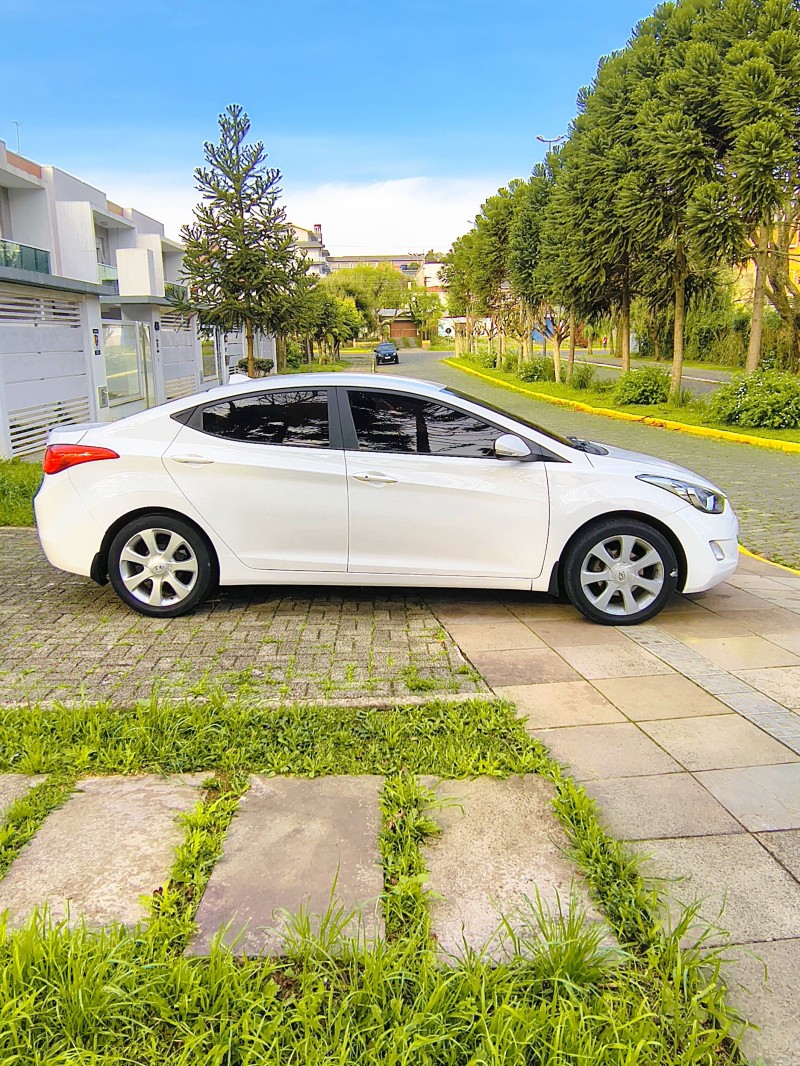 ELANTRA 1.8 GLS 16V GASOLINA 4P AUTOMÁTICO - 2013 - FARROUPILHA