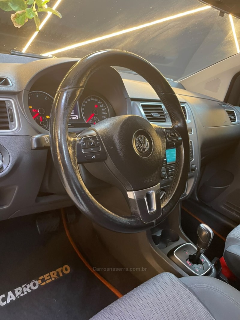 FOX 1.6 MSI HIGHLINE 16V FLEX 4P AUTOMATIZADO - 2014 - NOVO HAMBURGO