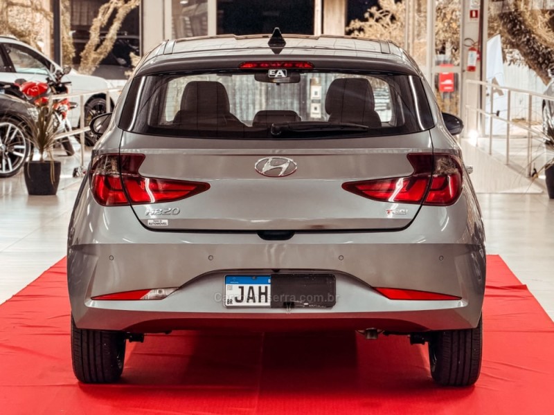 HB20 1.0 DIAMOND 12V TURBO FLEX 4P AUTOMÁTICO - 2021 - NOVA PRATA