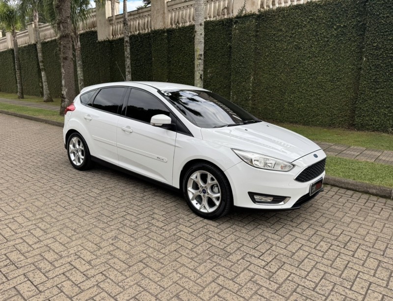 FOCUS 2.0 SE HATCH 16V FLEX 4P AUTO - 2016 - CAXIAS DO SUL