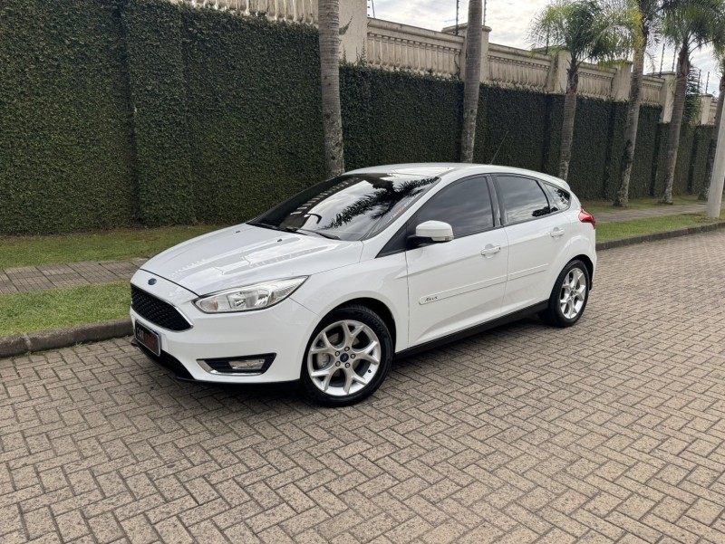focus 2.0 se hatch 16v flex 4p auto 2016 caxias do sul